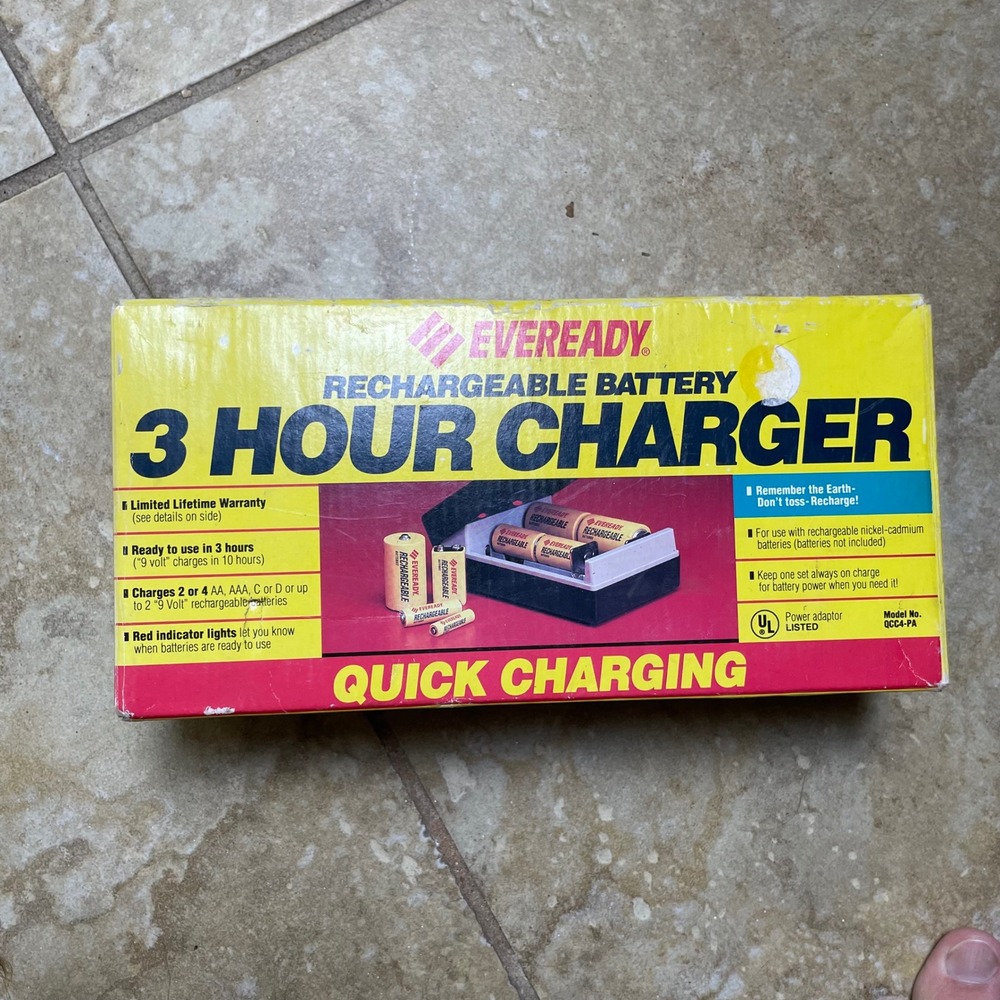 Vintage Eveready 3 Hour Rechargeable‎ Battery Charger Quick Charging GC64-PK